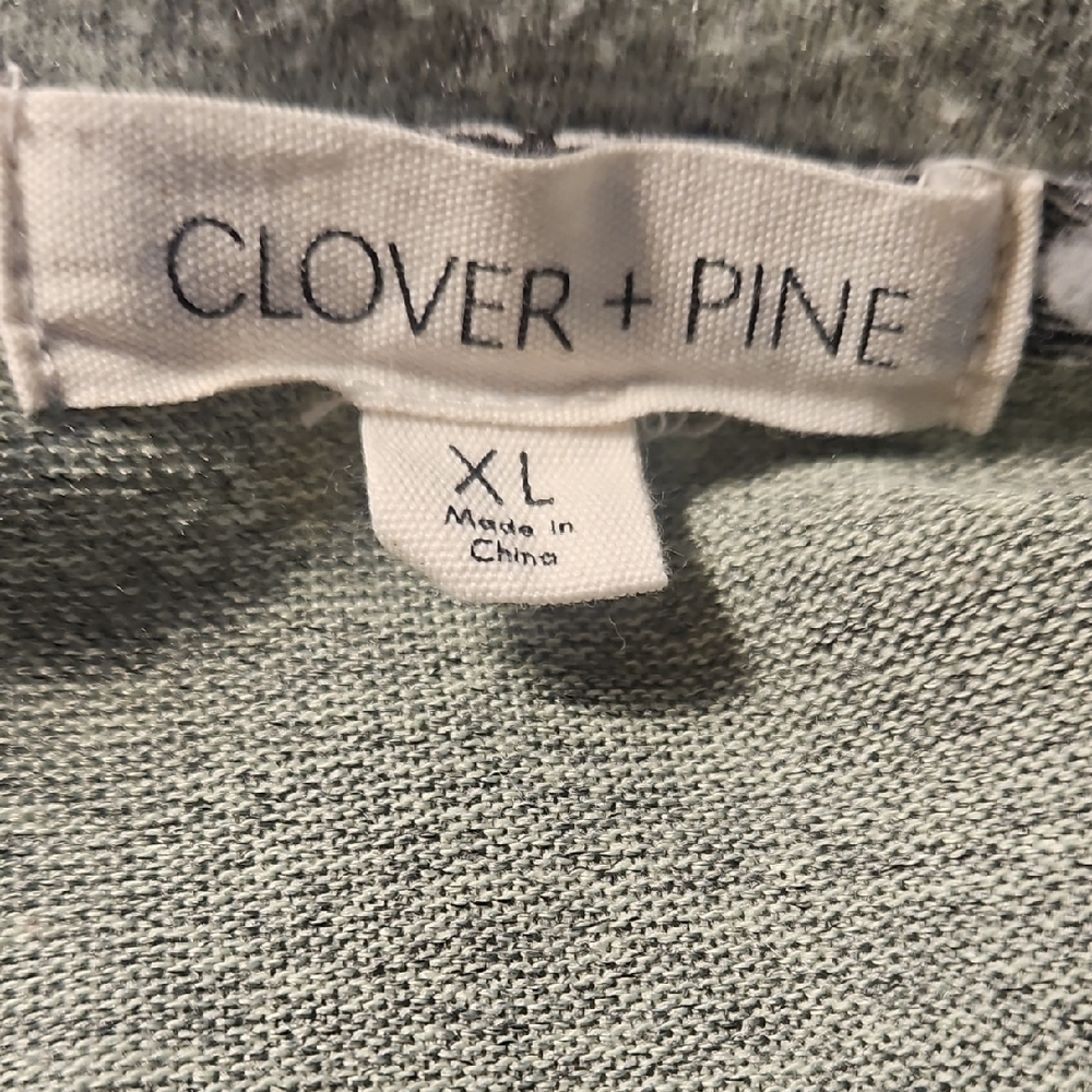Clover+Pine | Women's Green Festive Embellished Trees 3/4 Long Sleeve Top  XL - Picture 8 of 9